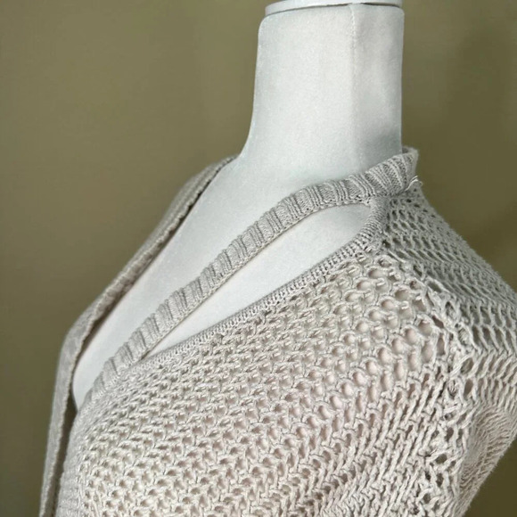 MIAMI Boutique Open Weave Knit Sweater Cardigan with Shoulder Detail - small - Picture 7 of 13